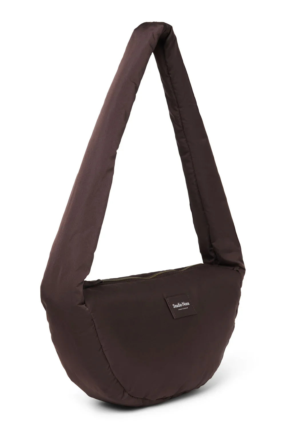 Schwarze bauschige Mini-Umhängetasche