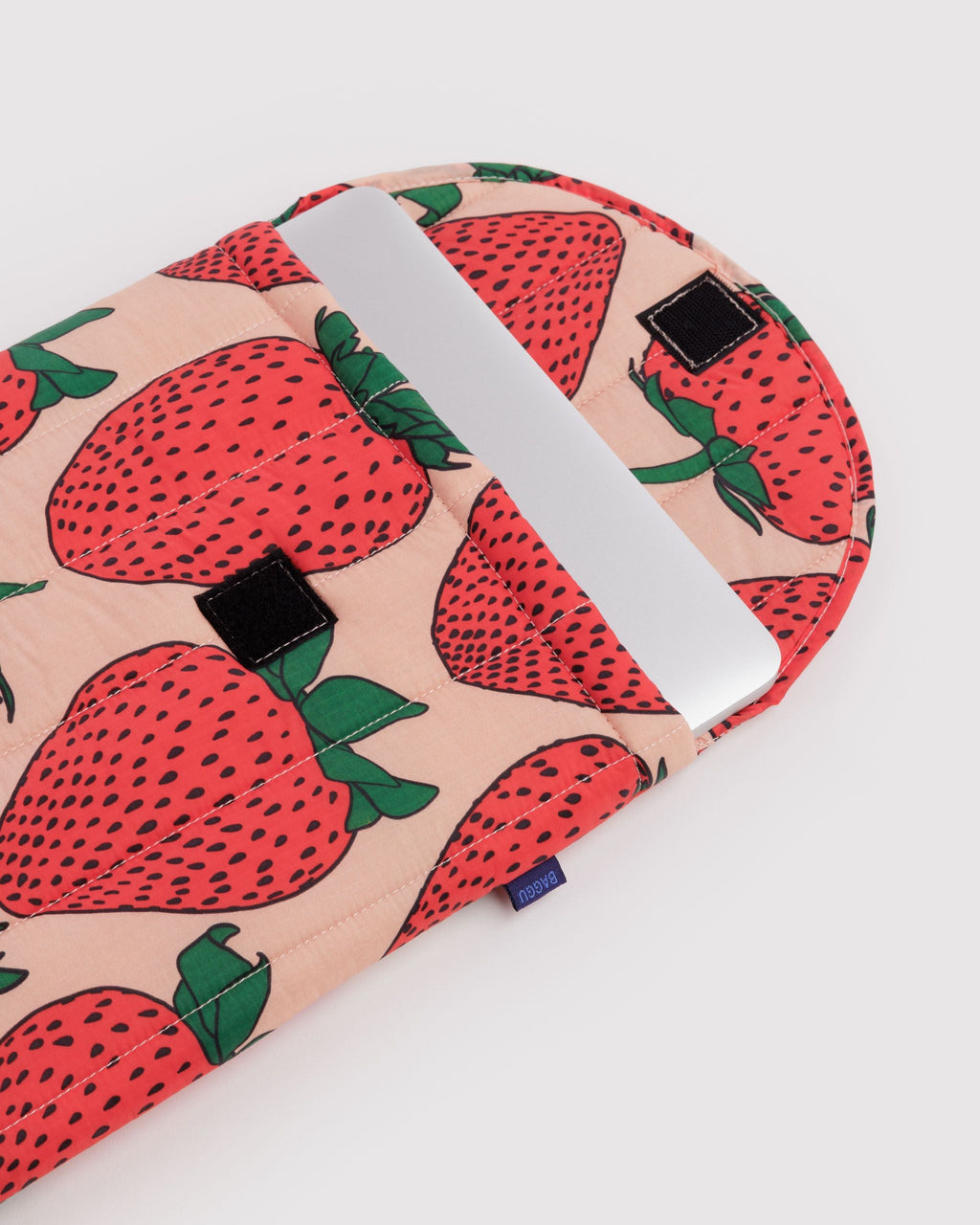 Puffy Laptop Sleeve 16" - Strawberry - image 2