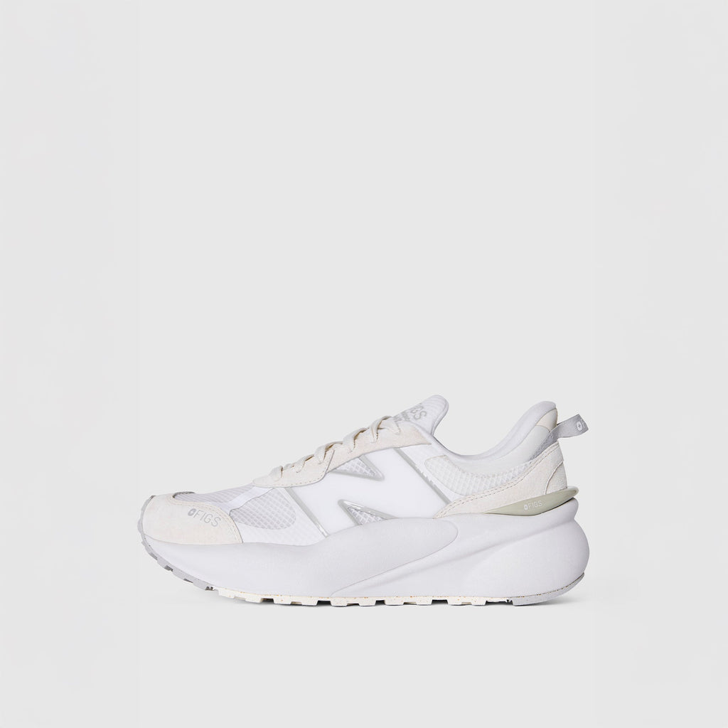FIGS | New Balance 3447 - Cream/Grey