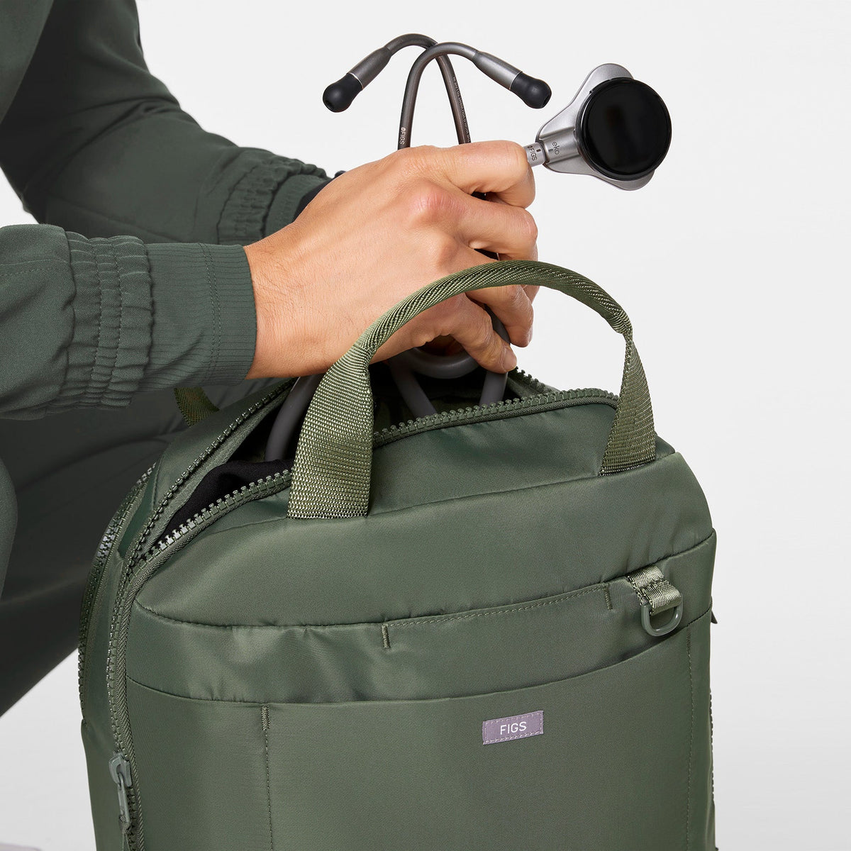 The Shift Backpack - Moss