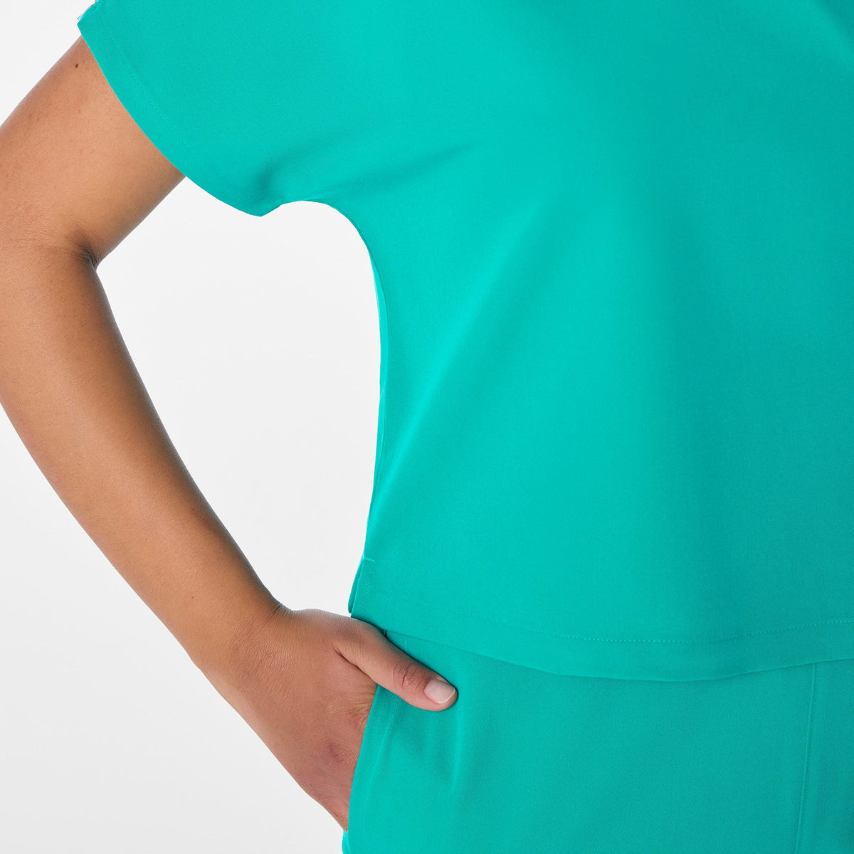Arua Cropped V-Neck Scrub Top - Lagoon