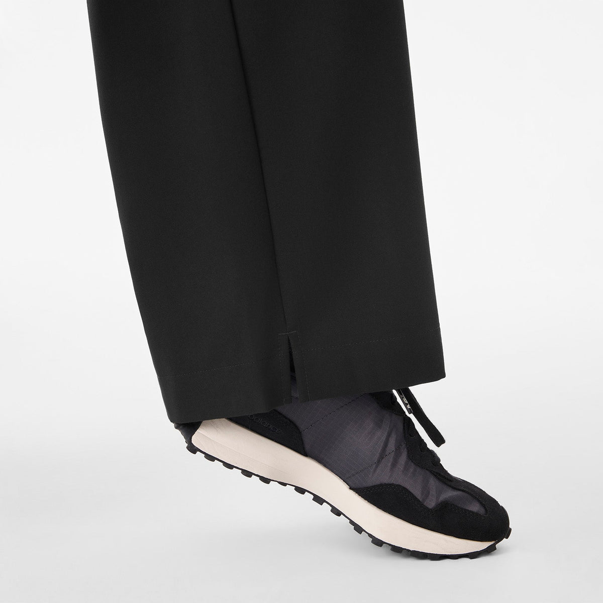 Shelby Ultra-High-Rise Wide-Leg Scrub Pant - Black