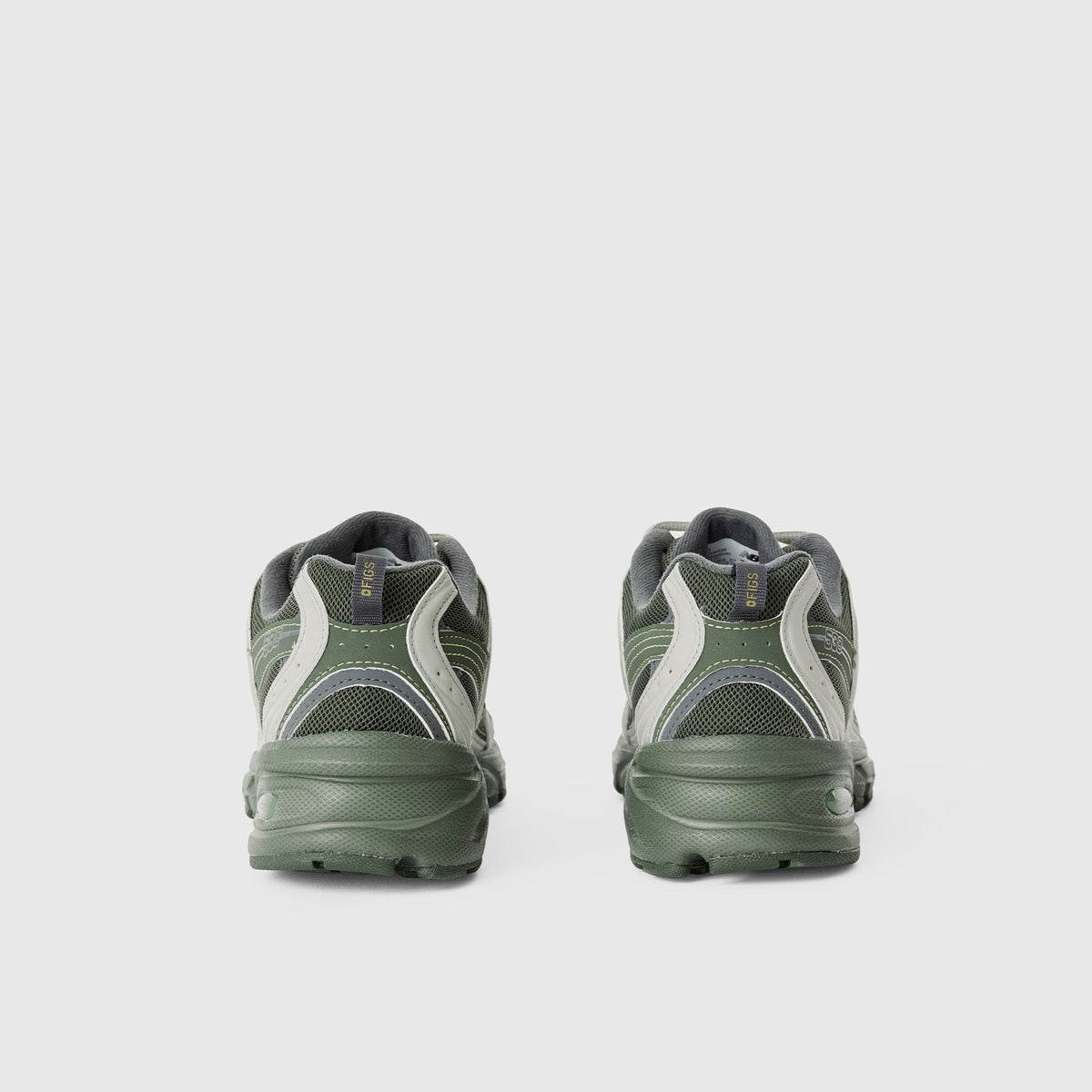 FIGS | New Balance 530 - Moss