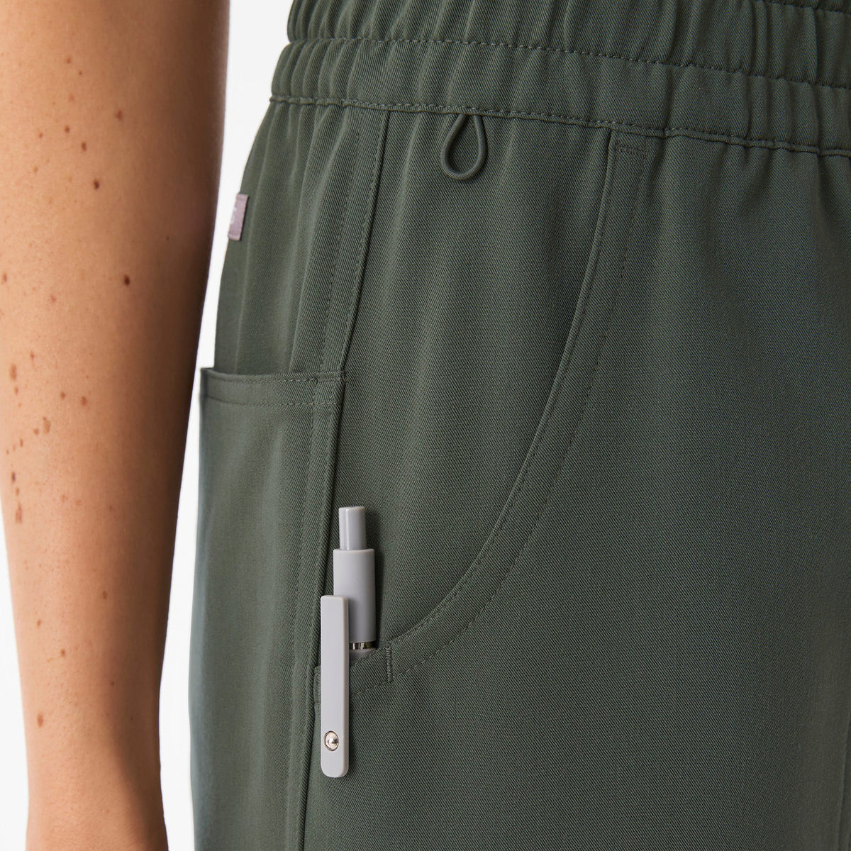 Roslyn Wide-Leg Scrub Pant - Moss