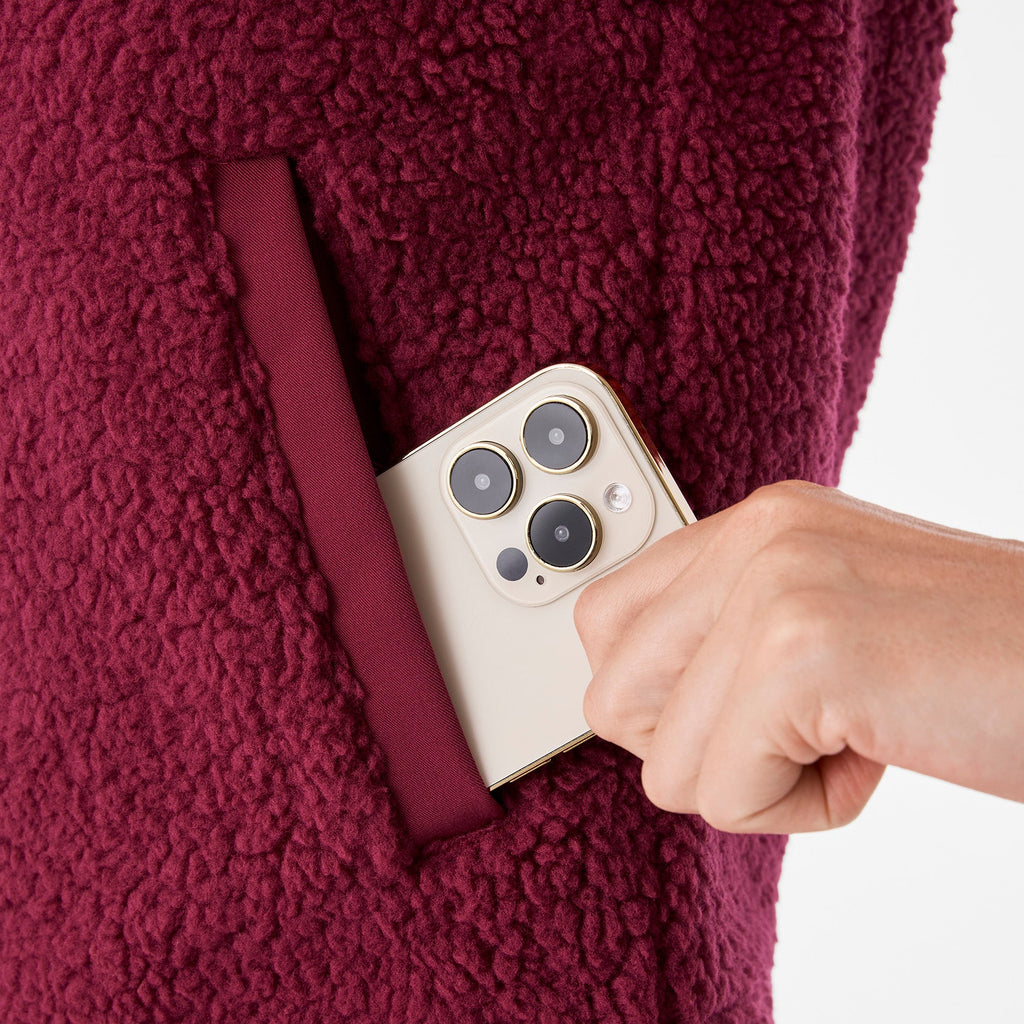 High-Pile Fleece Vest - Deep Cranberry