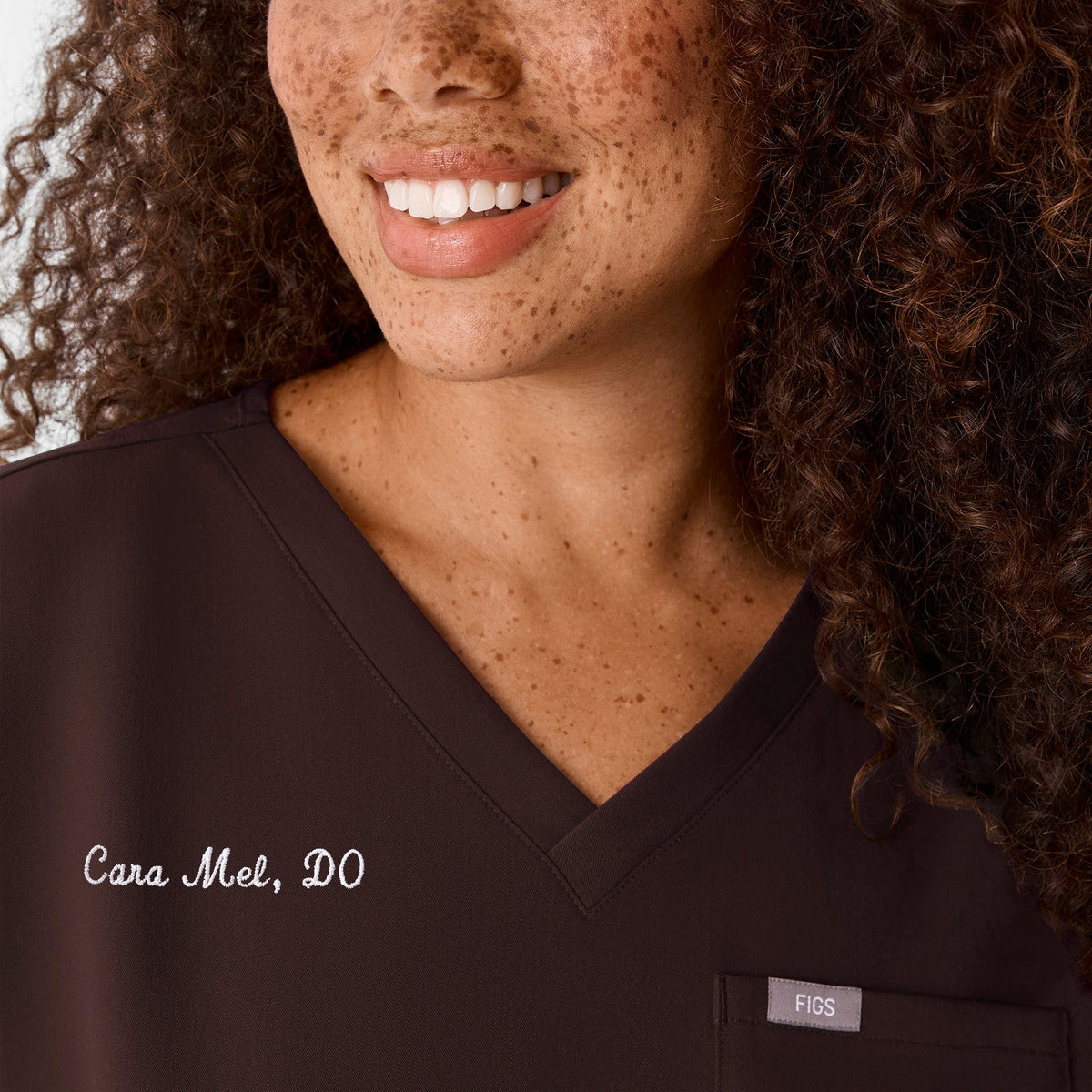 Arua Cropped V-Neck Scrub Top - Espresso