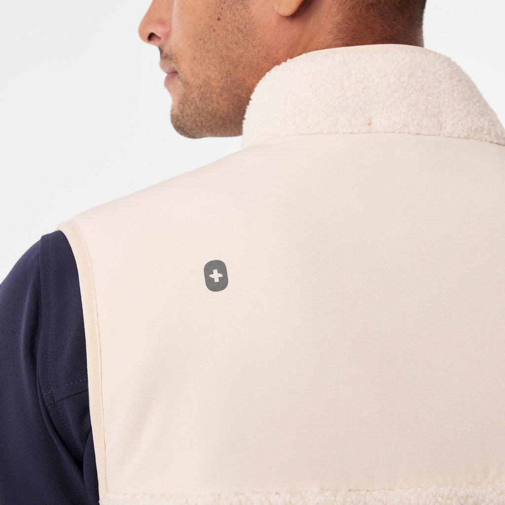 Bouclé Vest - Oat Milk