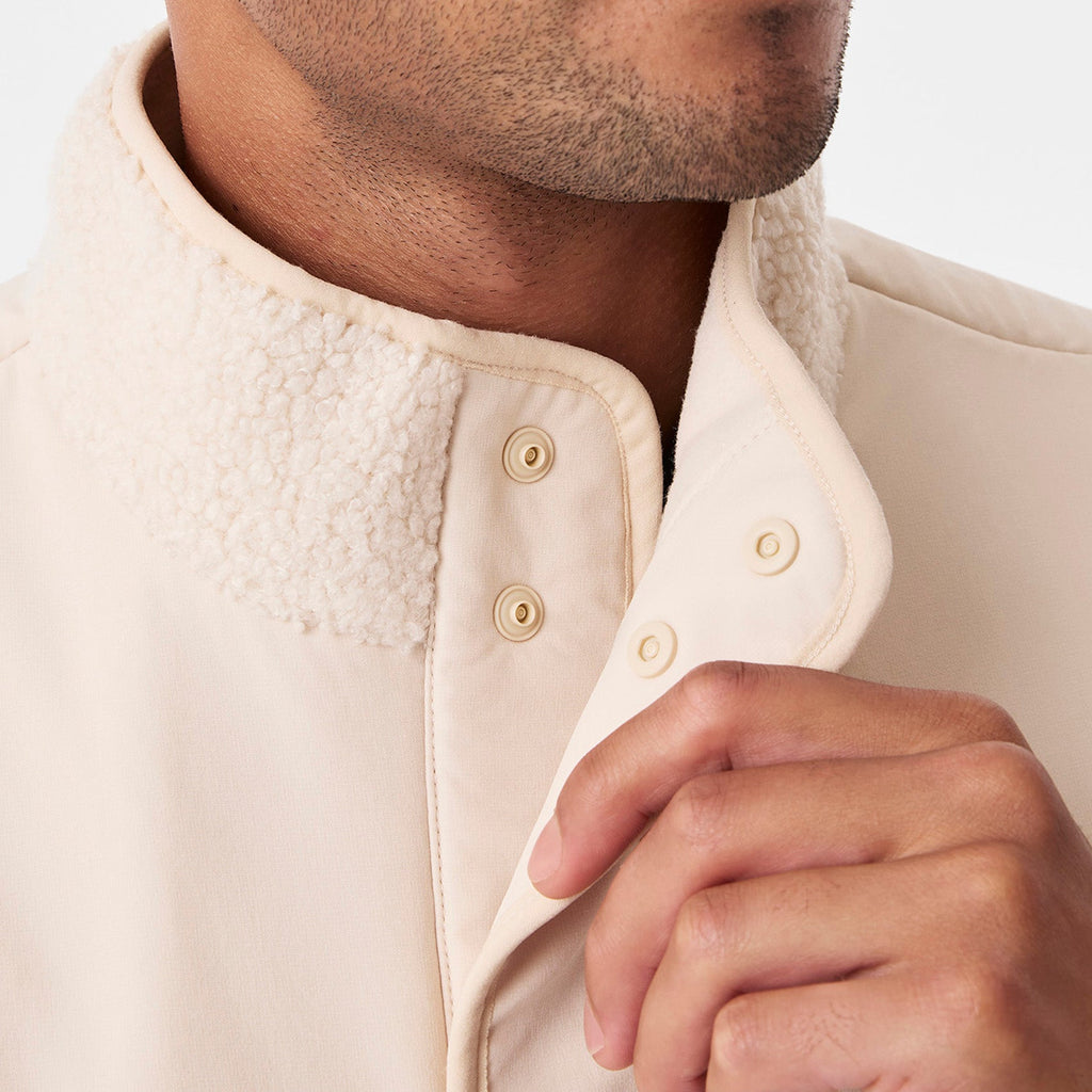 Bouclé Vest - Oat Milk