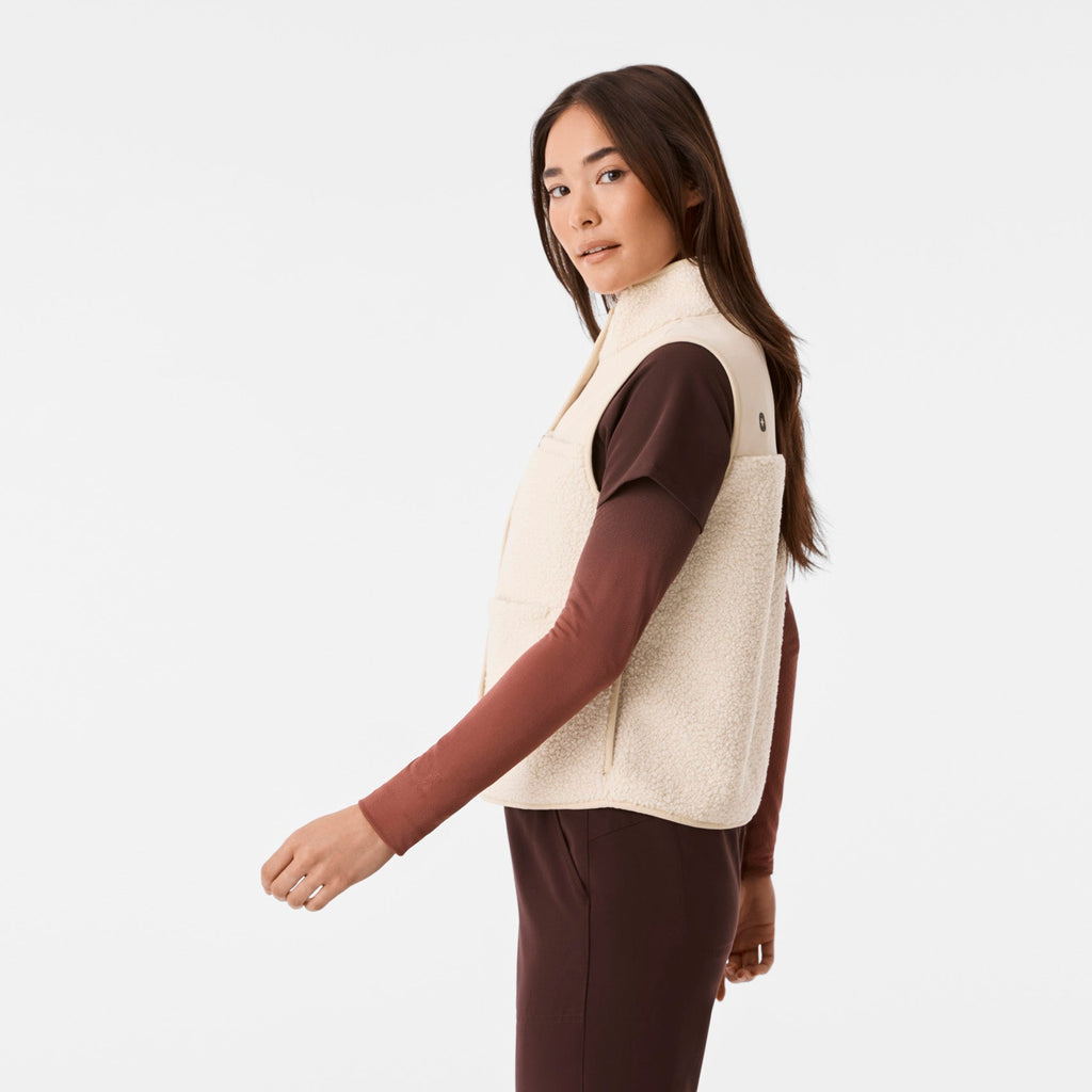 Bouclé Vest - Oat Milk