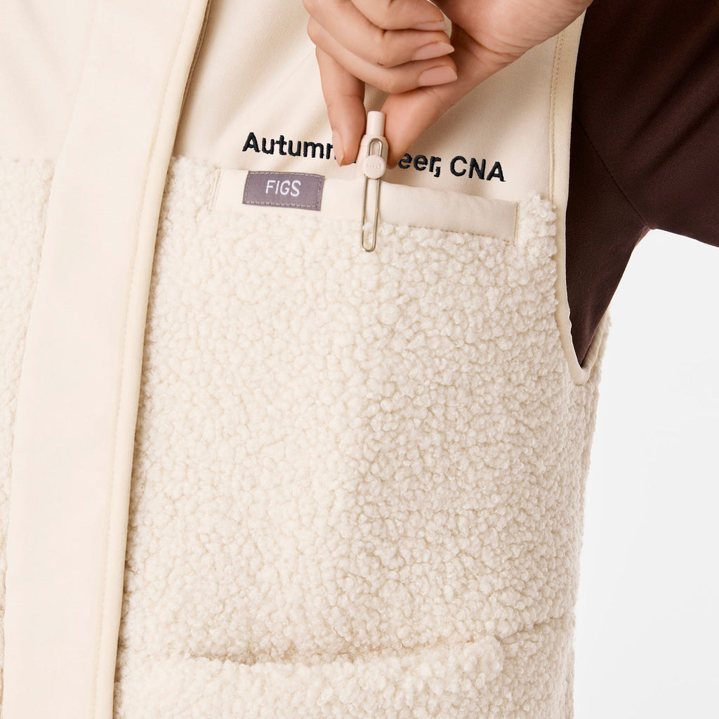 Bouclé Vest - Oat Milk