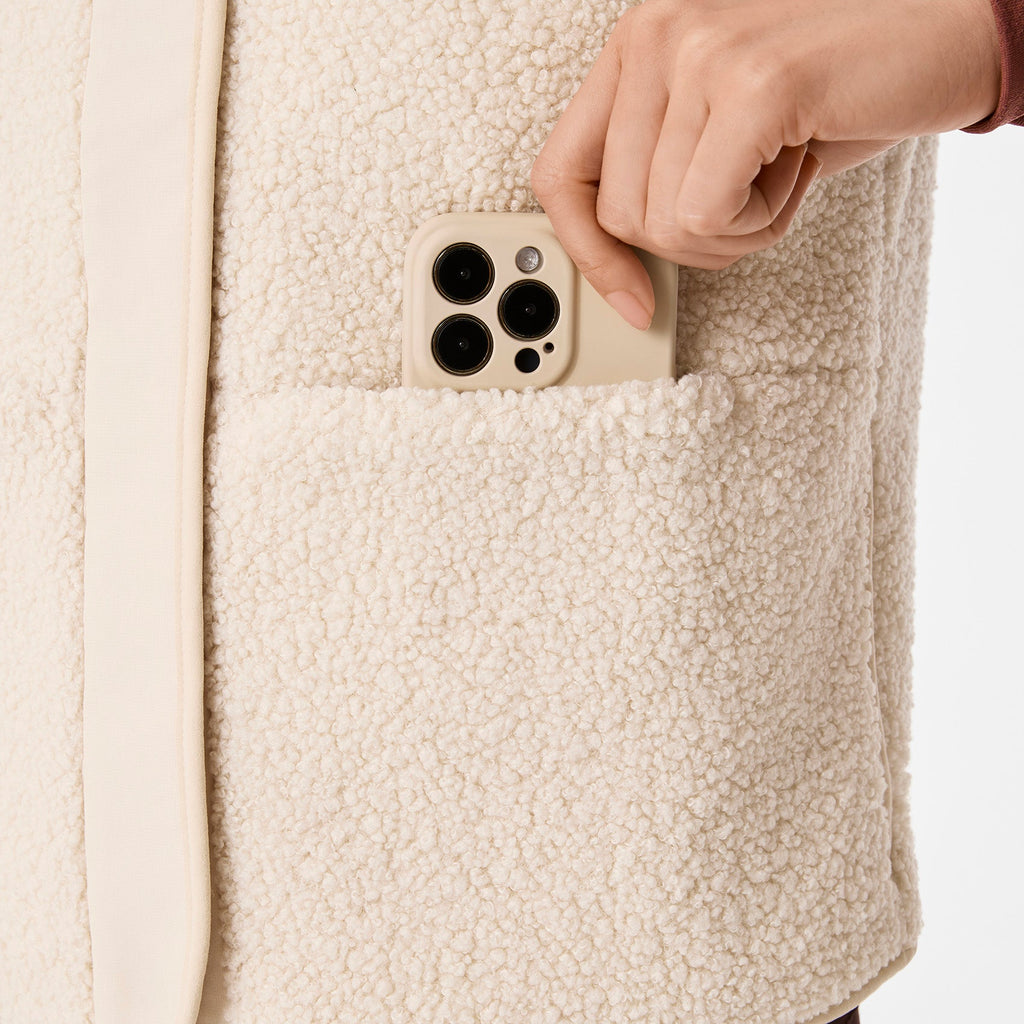 Bouclé Vest - Oat Milk