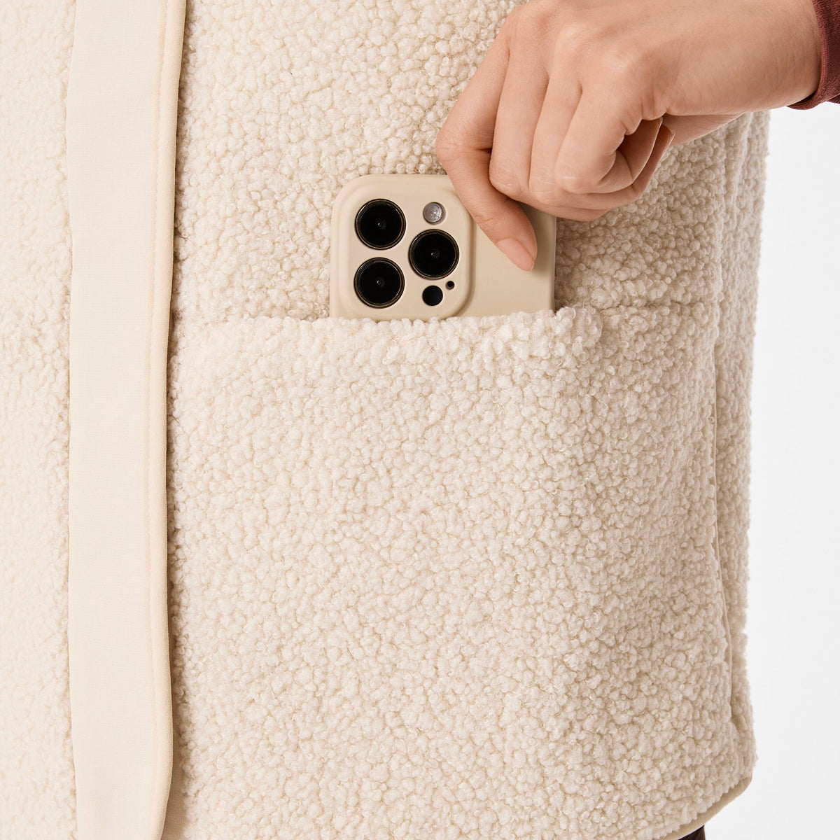 Bouclé Vest - Oat Milk