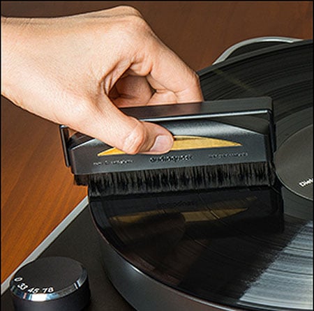 AudioQuest Anti-Static Record Brush - RECORDBRUSHCONDUCTIVE - image 3