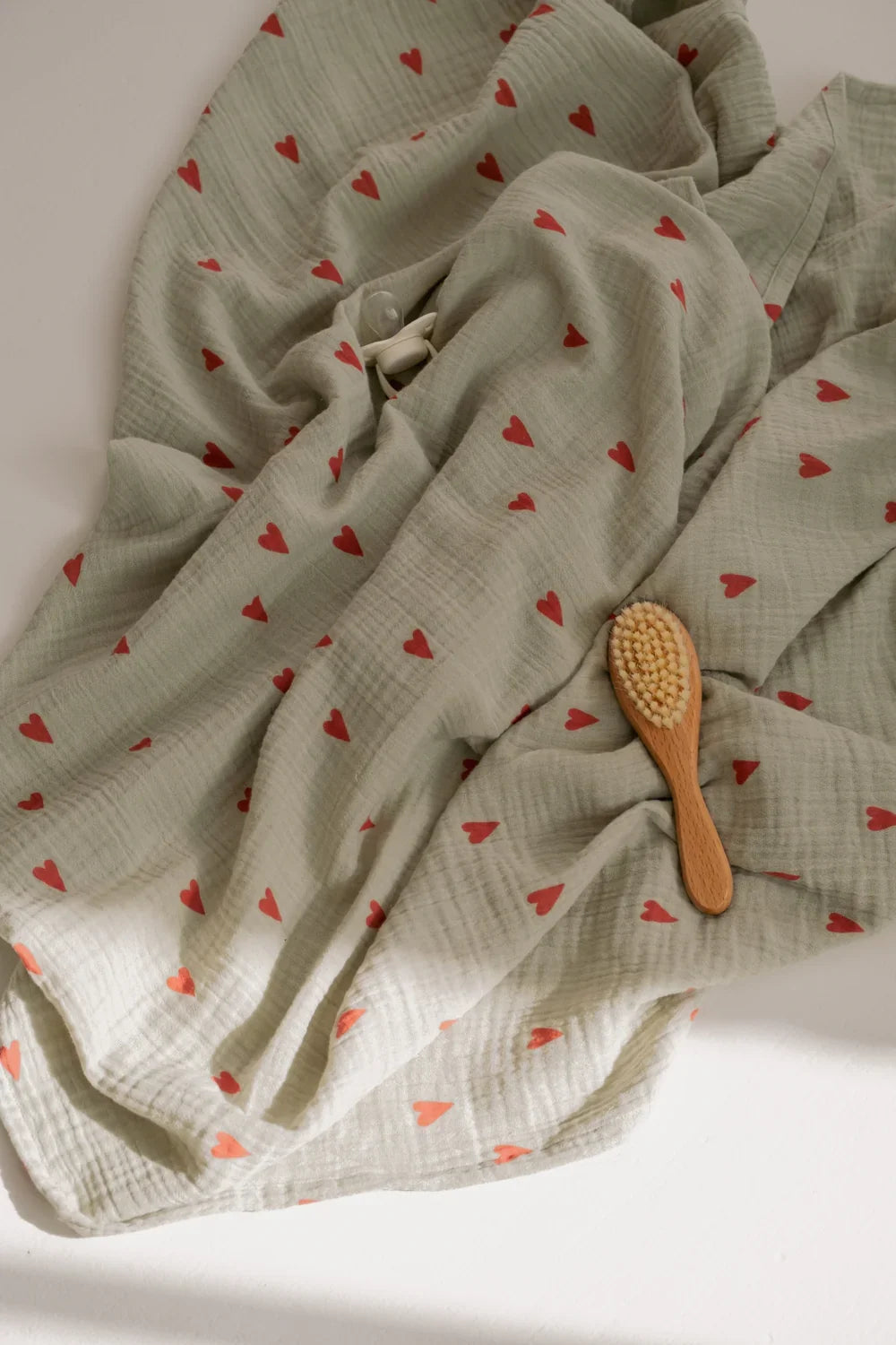 Beige Herzen Pucktuch-Druck Medium