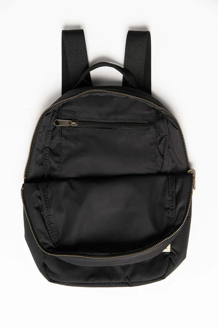 Brauner, bauschiger Mini-Rucksack