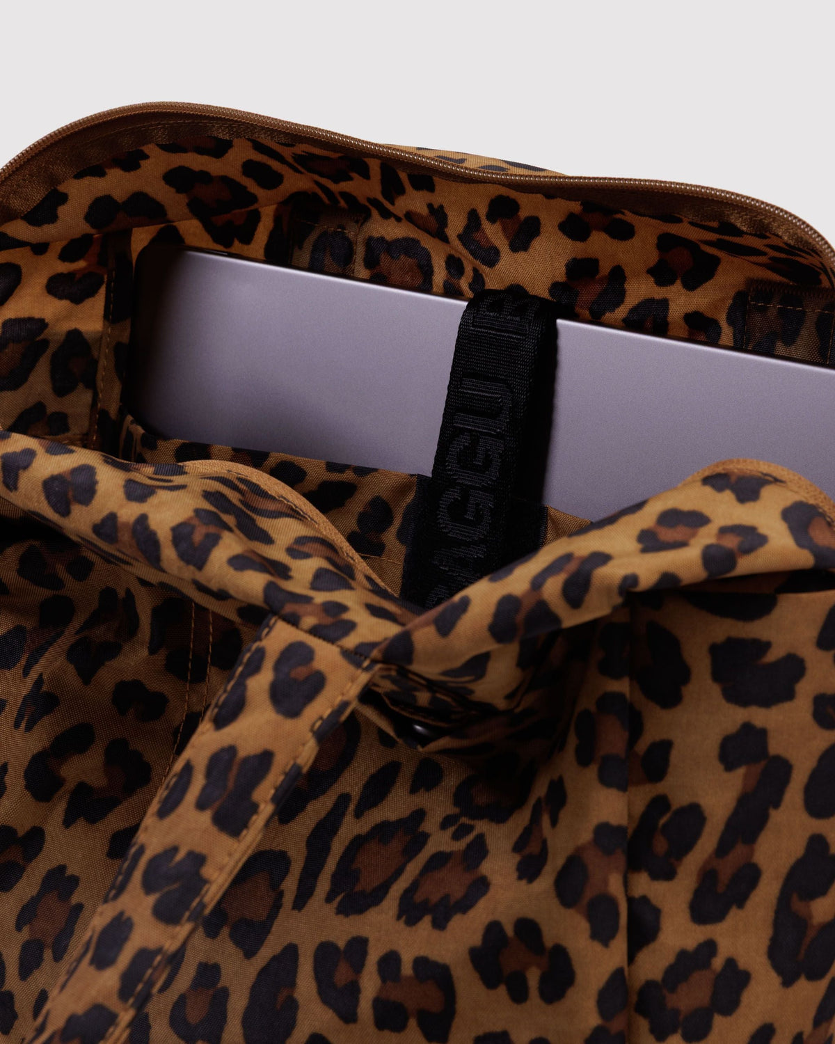 Everyday Cloud Bag - Leopard - image 3