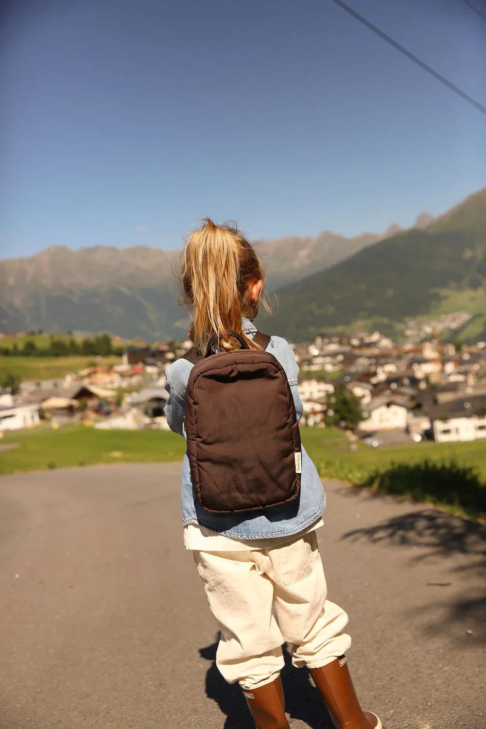 Brauner, bauschiger Mini-Rucksack