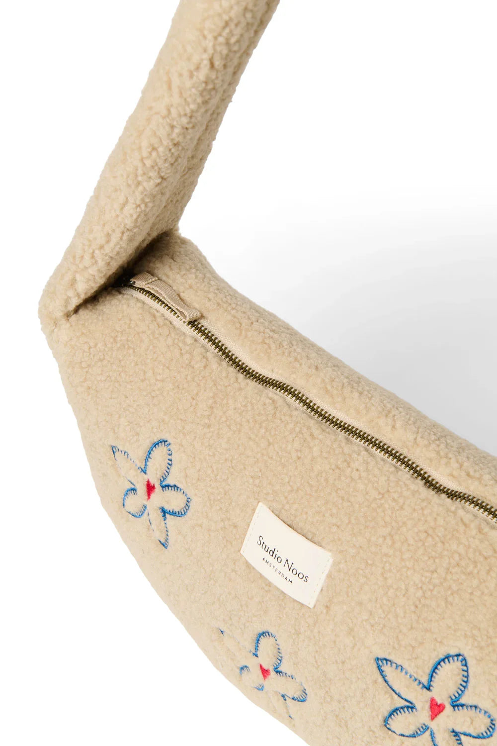 Ecrukleurige mini-crossbodytas met hart en bloemen