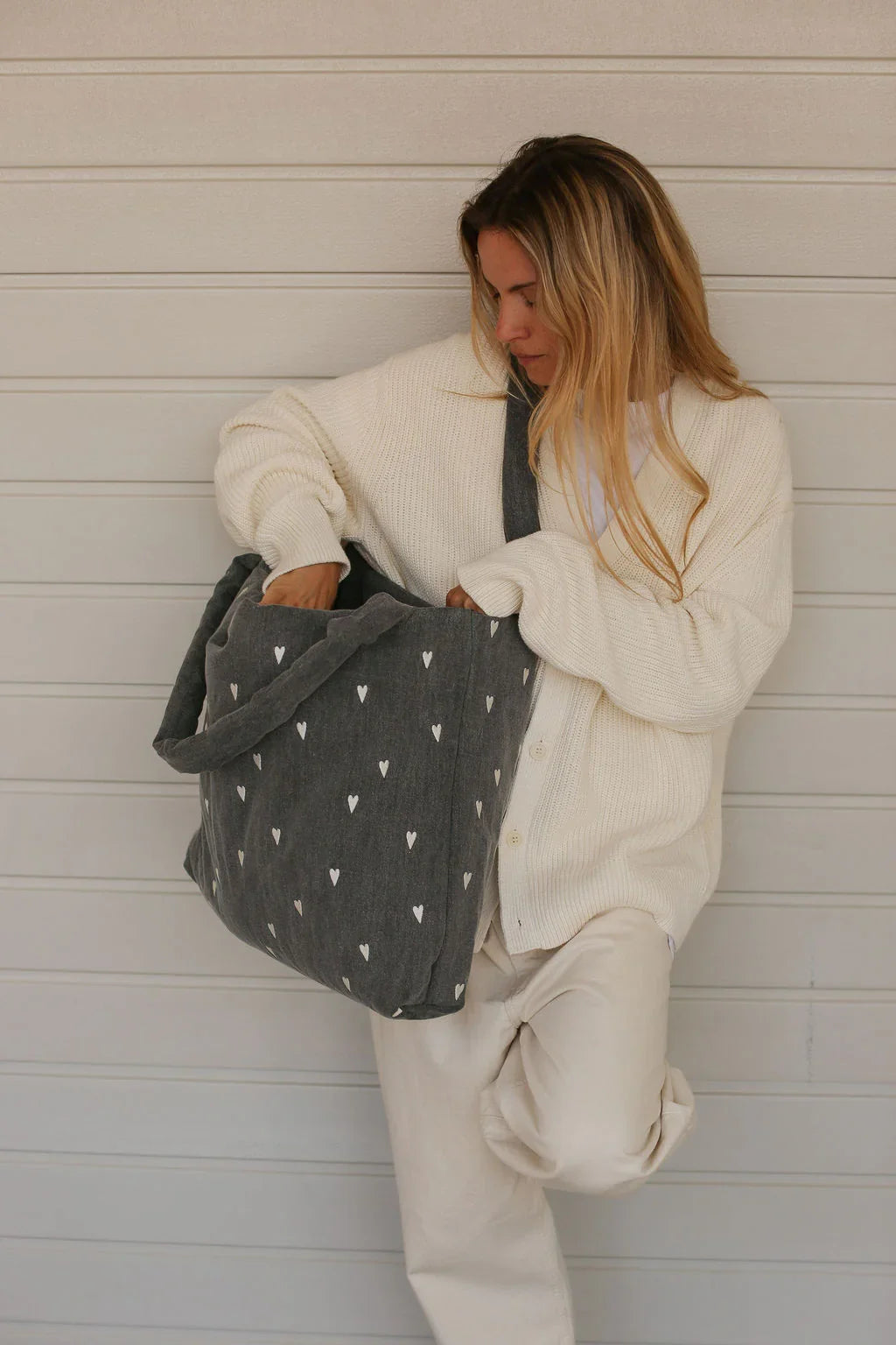 Mom To Be Gift Set | Grey Hearts
