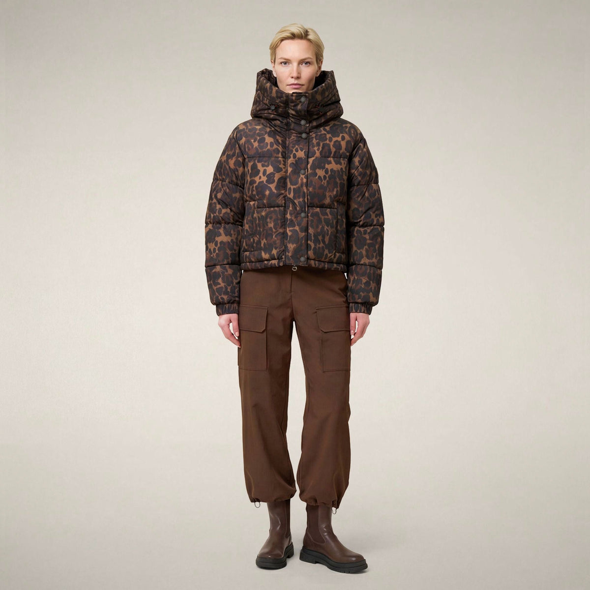 Women's Cropped Puffer Jacket Rhiannon in Dark Brown Leopard