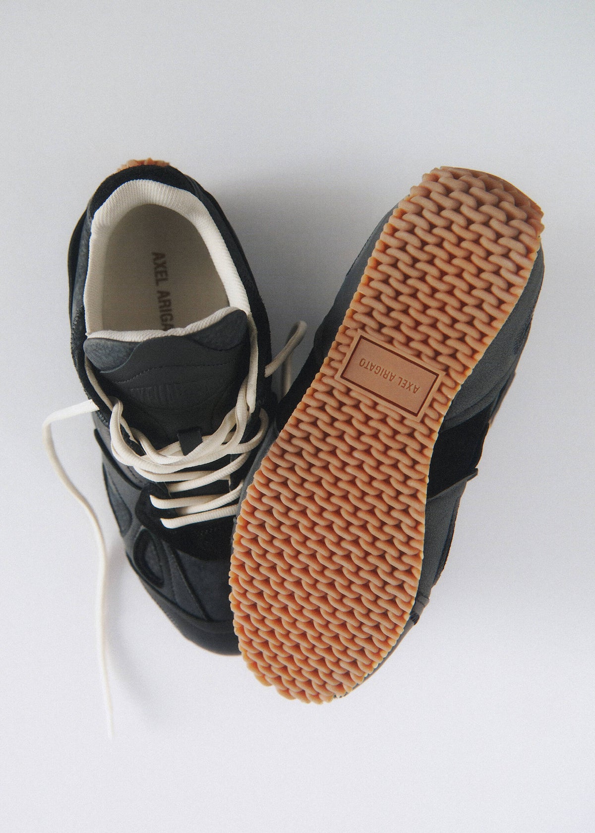 Slow Runner - Black/Gum - image 8