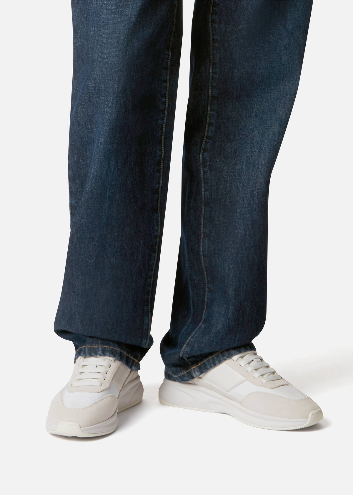 Genesis Neo Runner - White/White - image 6