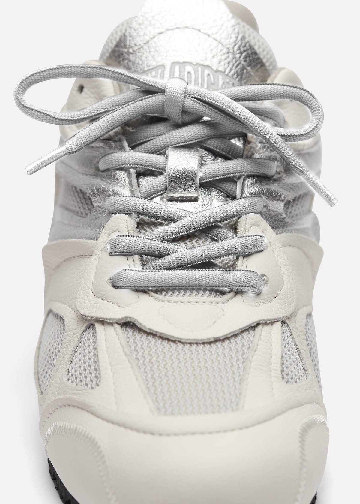 Slow Runner - Off White/Silver - image 6