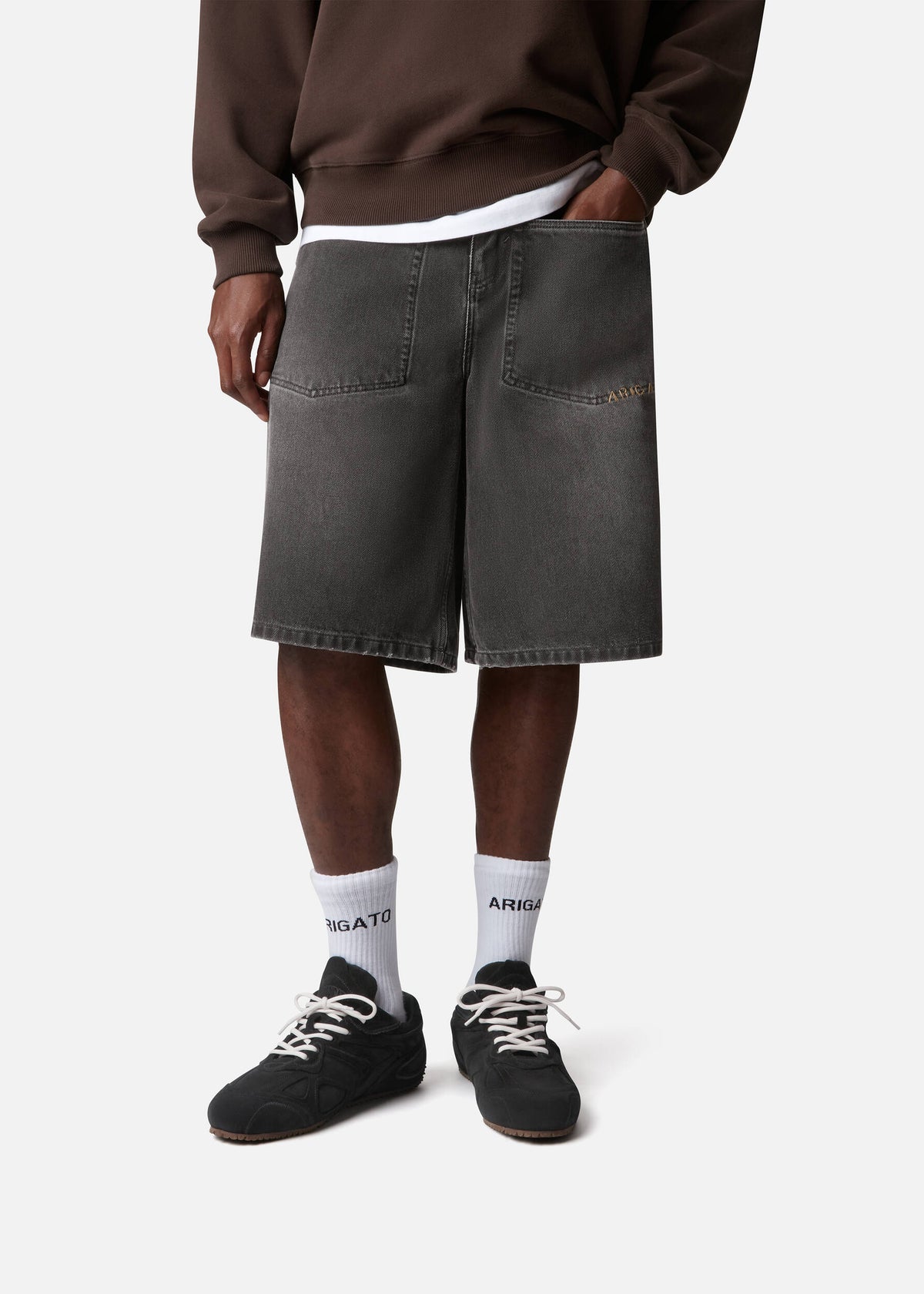 Slow Runner - Black/Dark Gum - image 9