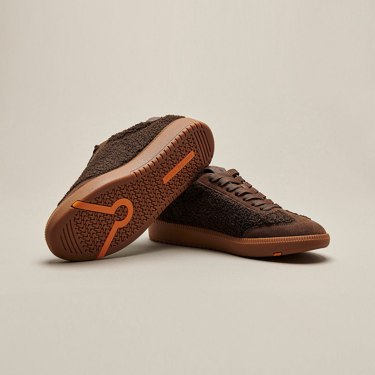 Women's sneaker Gaia in Brown