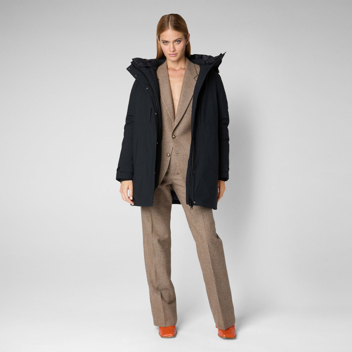 Woman's long hooded parka Gena in black