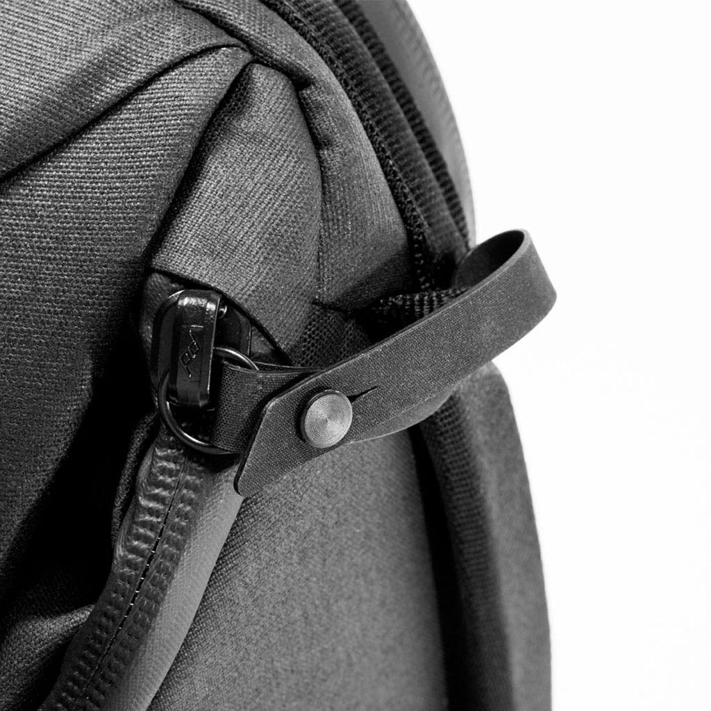 Peak Design 30L Everyday Backpack V2 in Black - BEDB-30-BK-3 - image 4
