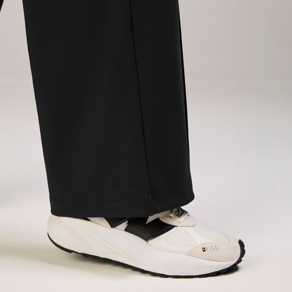 Salina High-Rise Wide-Leg Scrub Pant - Black
