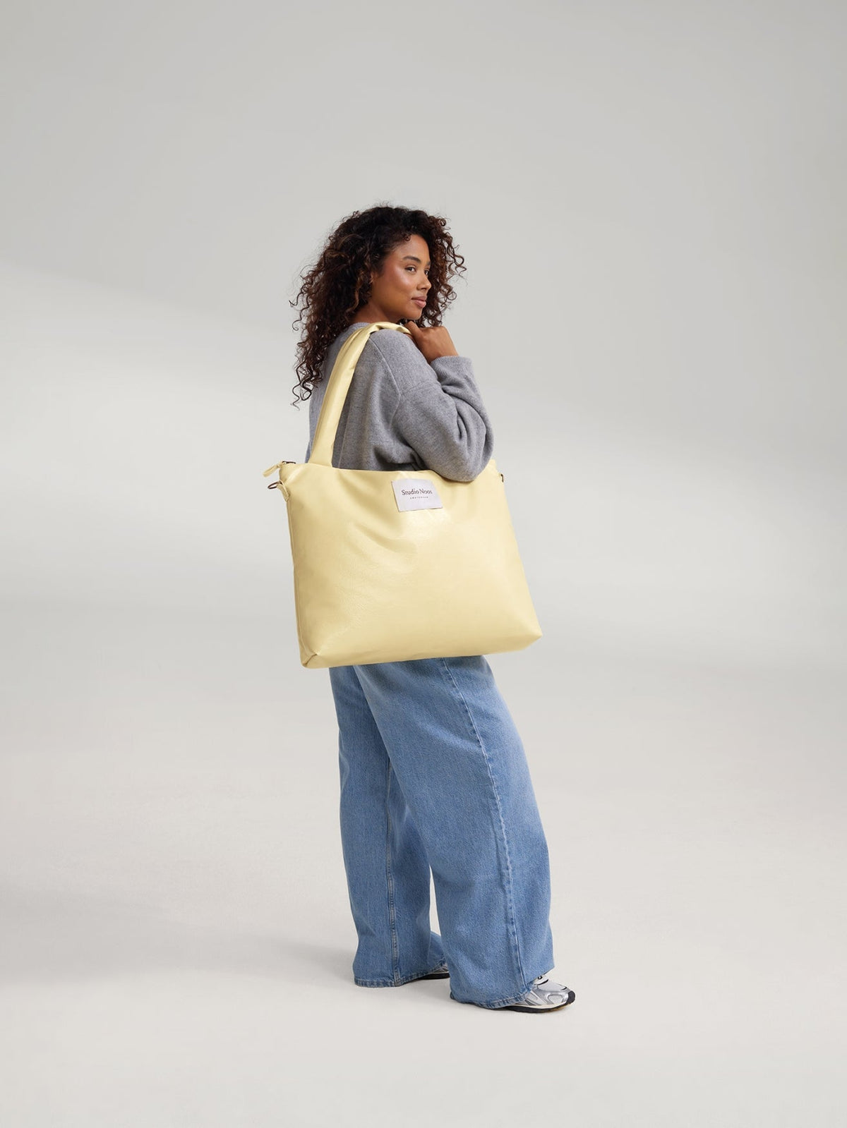 Vegane Wickeltasche aus Lederimitat | Buttergelb
