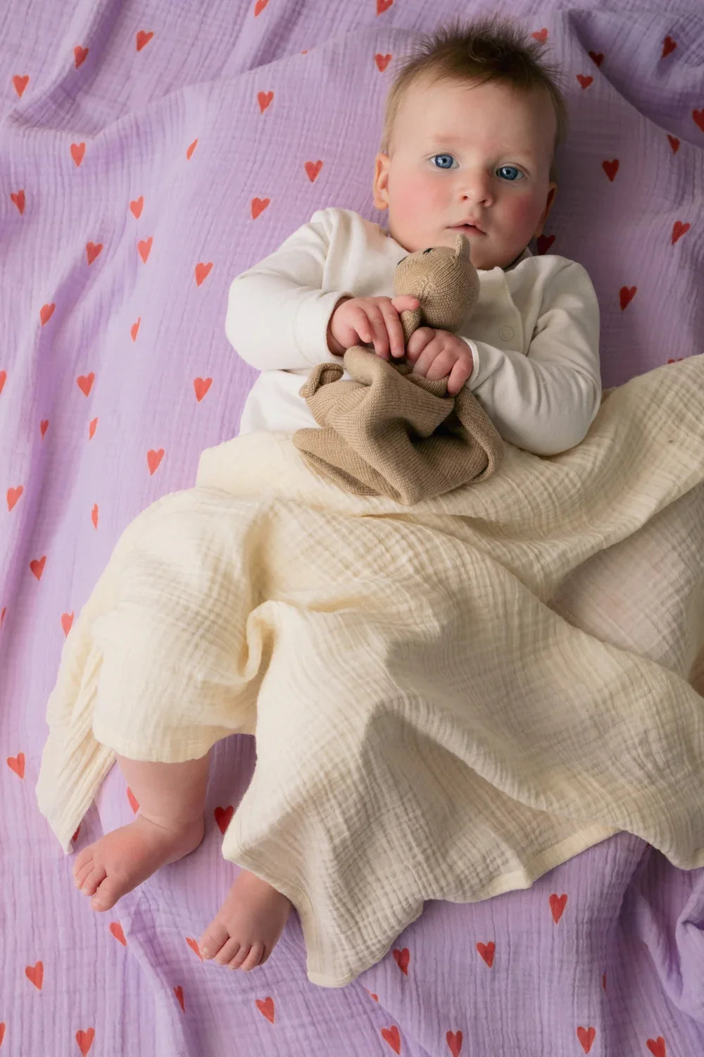 Beige Herzen Pucktuch-Druck Medium
