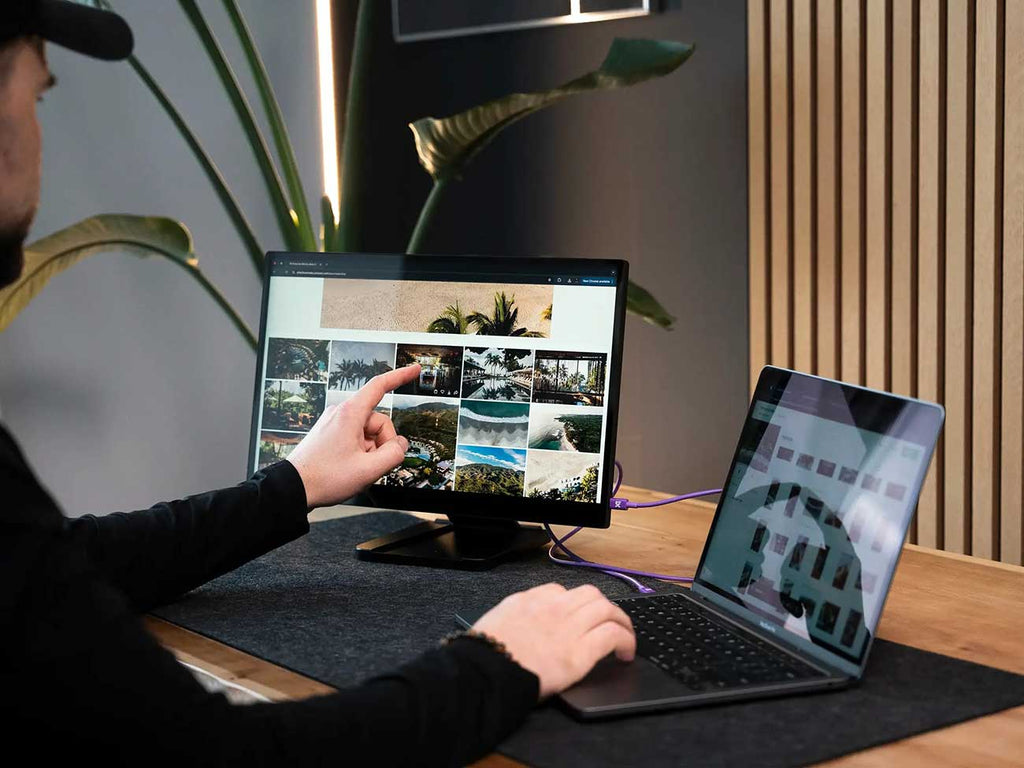 espresso Pro 17.3-Inch 4K Multi-Touch Portable Display with Magnetic Stand - 90000040SCS - image 9