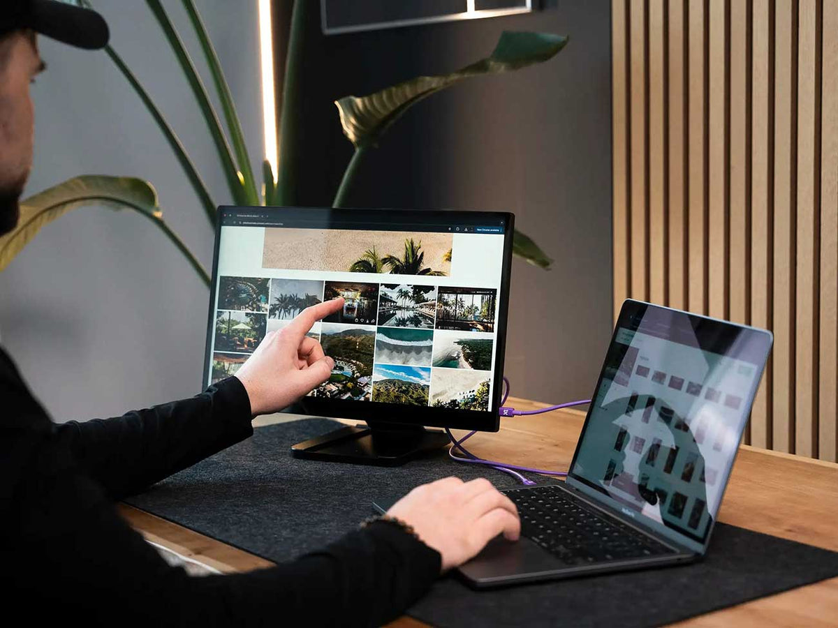 espresso Pro 17.3-Inch 4K Multi-Touch Portable Display with Magnetic Stand - 90000040SCS - image 9