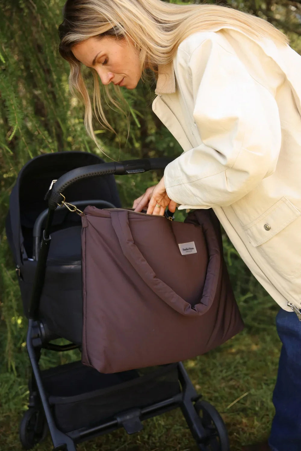 Braune Herzen Puffy Wickeltasche