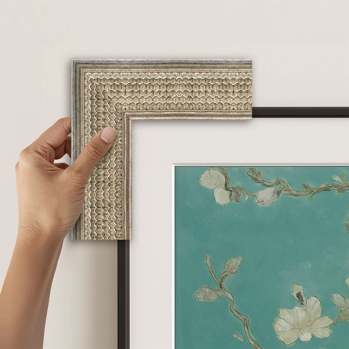 Frame My TV Samsung The Frame 32" Frame In Gatsby Silver - FRM-SF-P5212-32-2021 - image 3