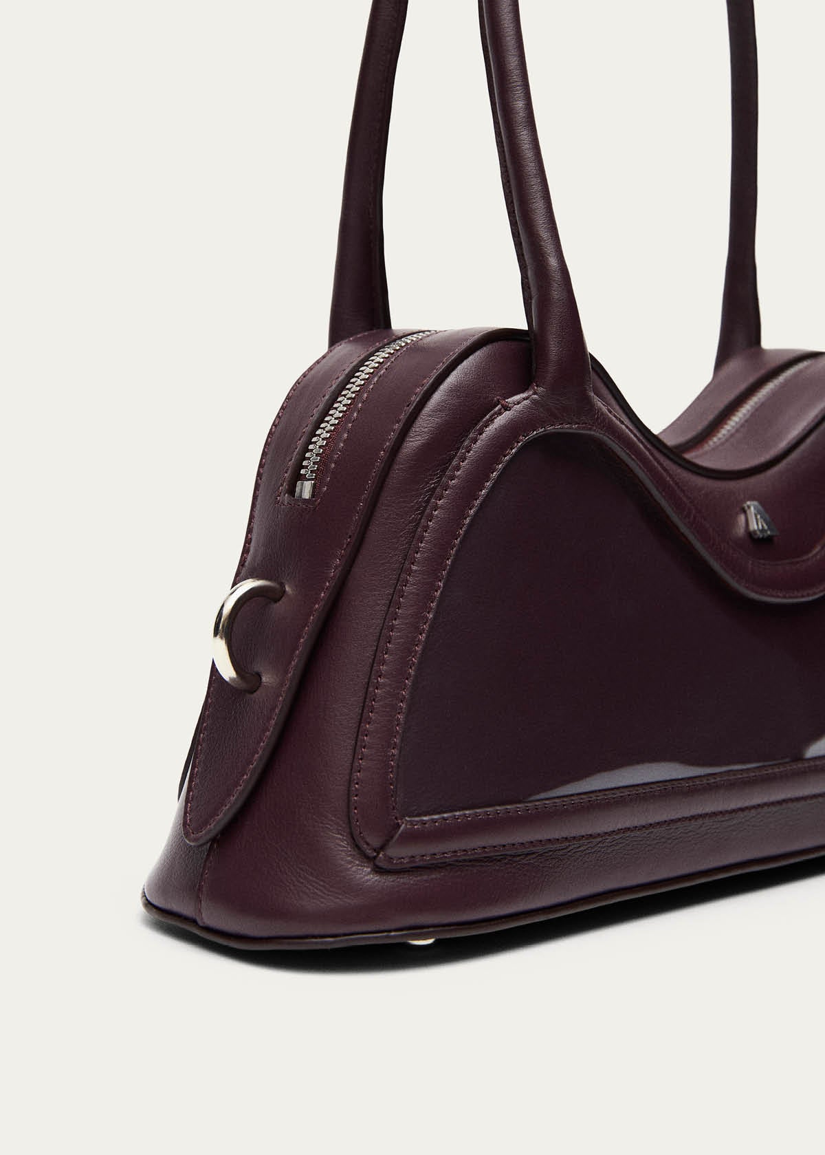 Hilma Vinyl-Tasche aus burgunderrotem Leder