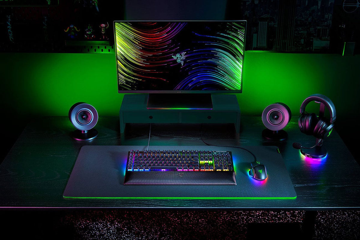 Razer Blackwidow V4 Mechanical Gaming Keyboard with Razer Chroma RGB - RZ03-04690200-R3U1 - image 5