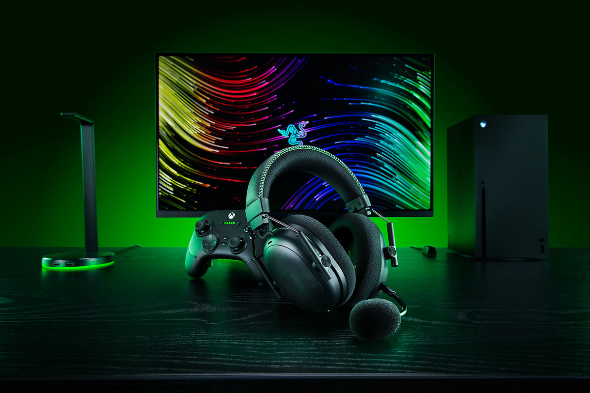Razer BlackShark V3 Pro Wireless ANC Gaming Headset for Xbox in Black - RZ04-05400300-R3U1 - image 5
