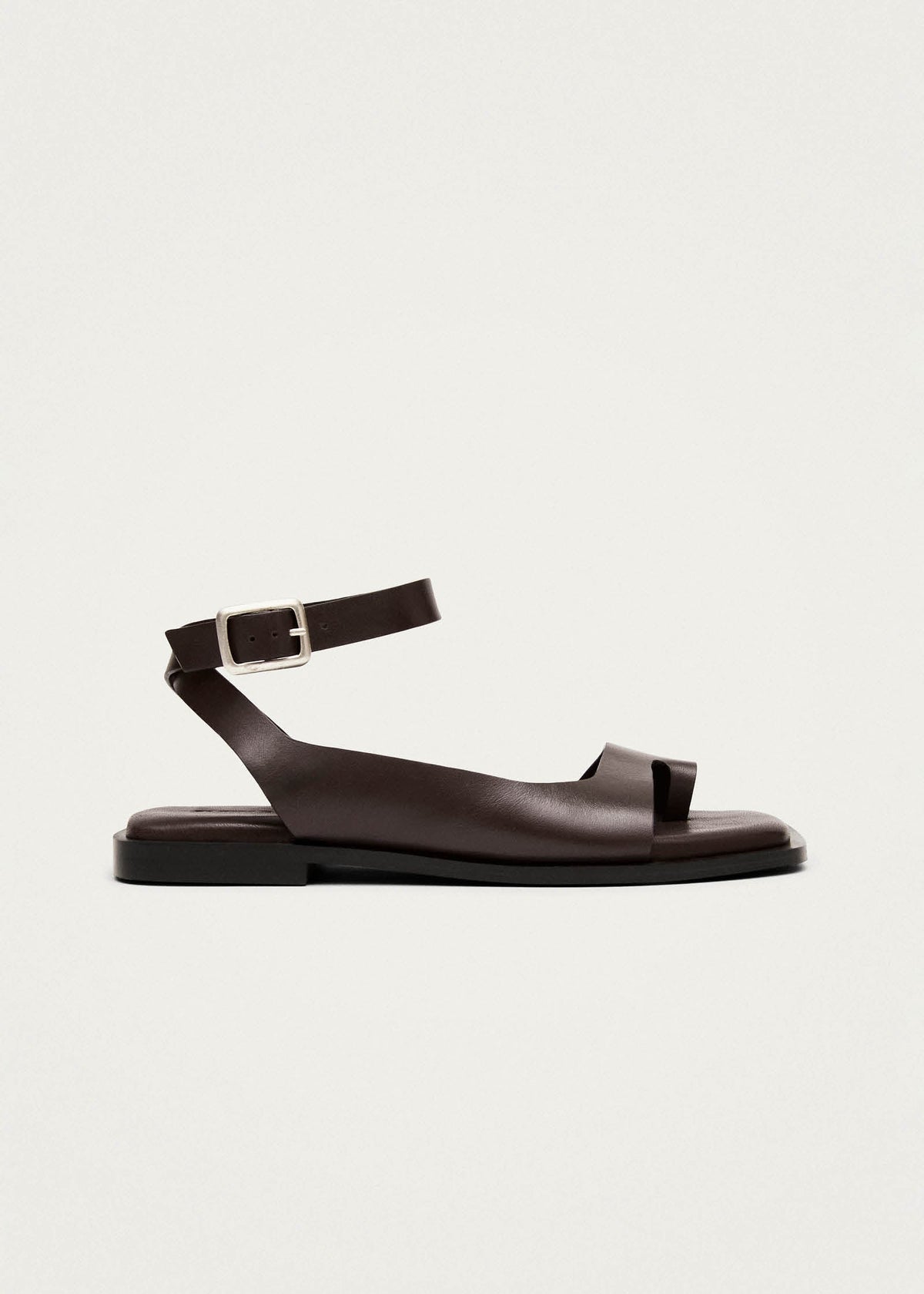 Tebas Sandalen aus braunem Leder